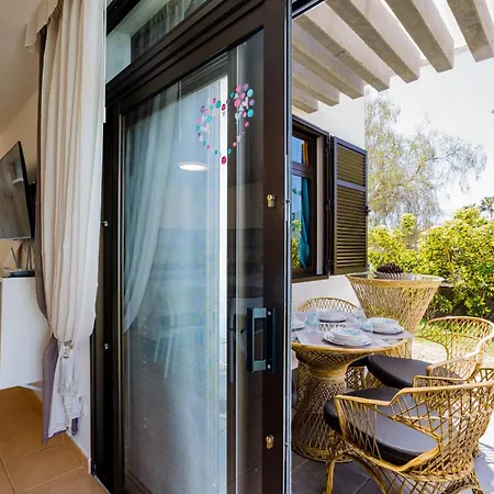 Cerca De La Playa Y Jardin Apartment