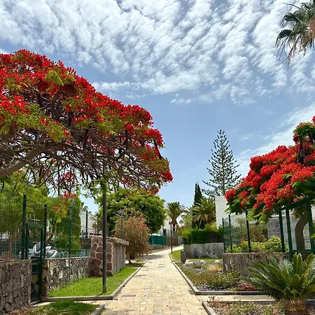 Cerca De La Playa Y Jardin Apartment *
