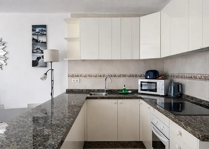 Cerca De La Playa Y Jardin * Playa de las Americas (Tenerife)